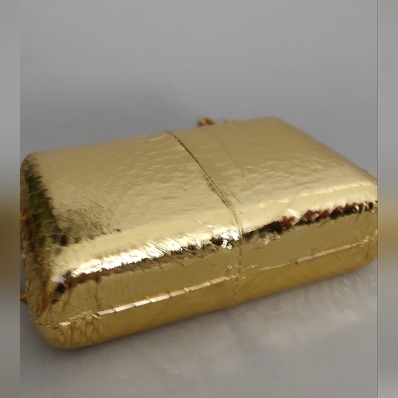 Vintage Metal Purse 6" x 4 " with Faux Diamond Rhinestones Long Chain Color gold - Picture 5 of 16